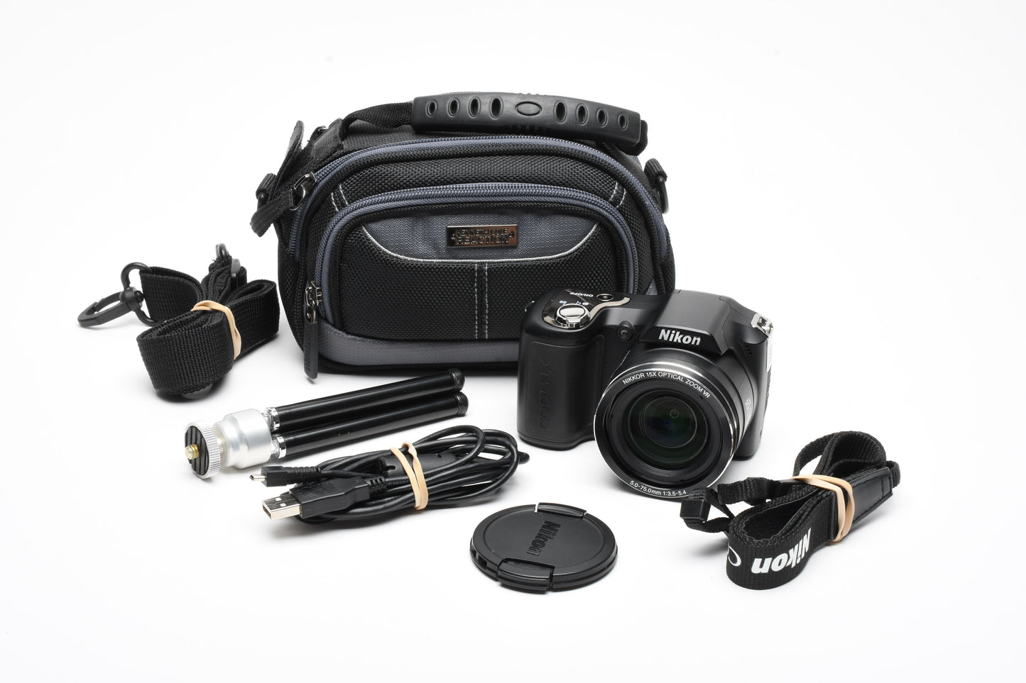 Nikon Coolpix L100 10MP Digital Point&Shoot camera, tripod, case, strap, clean!