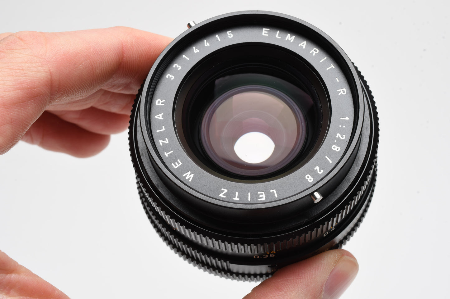 Leica 28mm f2.8 Elmarit-R 3 Cam Lens, Black, Jewel case, Great!