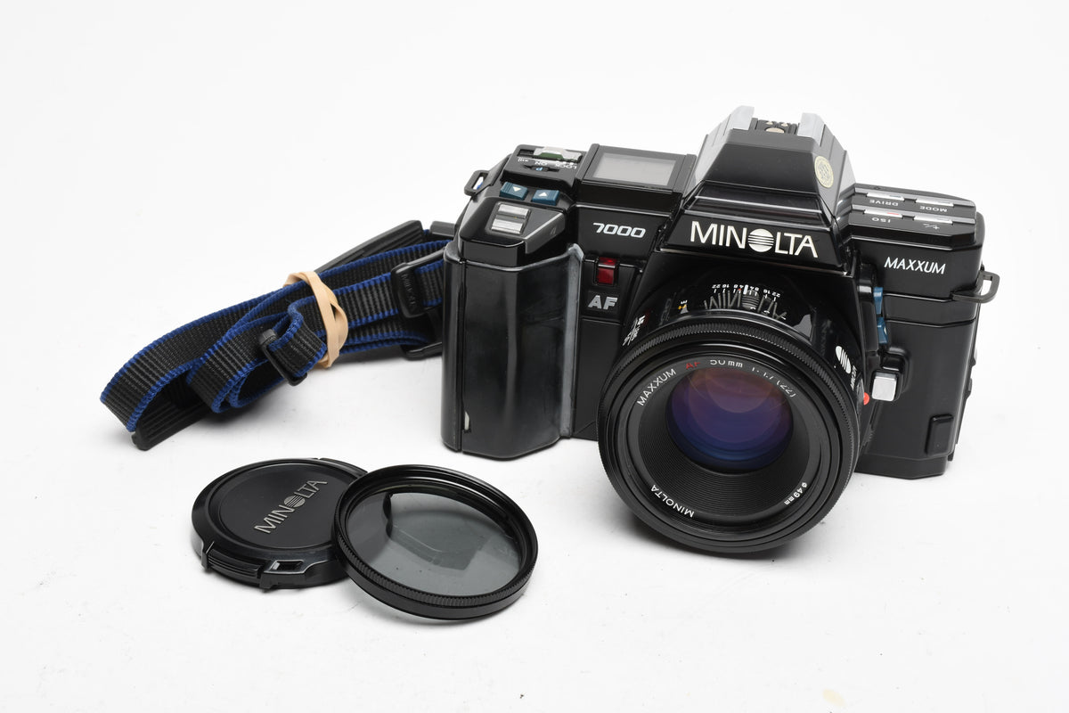Minolta Maxxum 7000 35mm SLR w/50mm f1.7, Pola+Strap, Great!