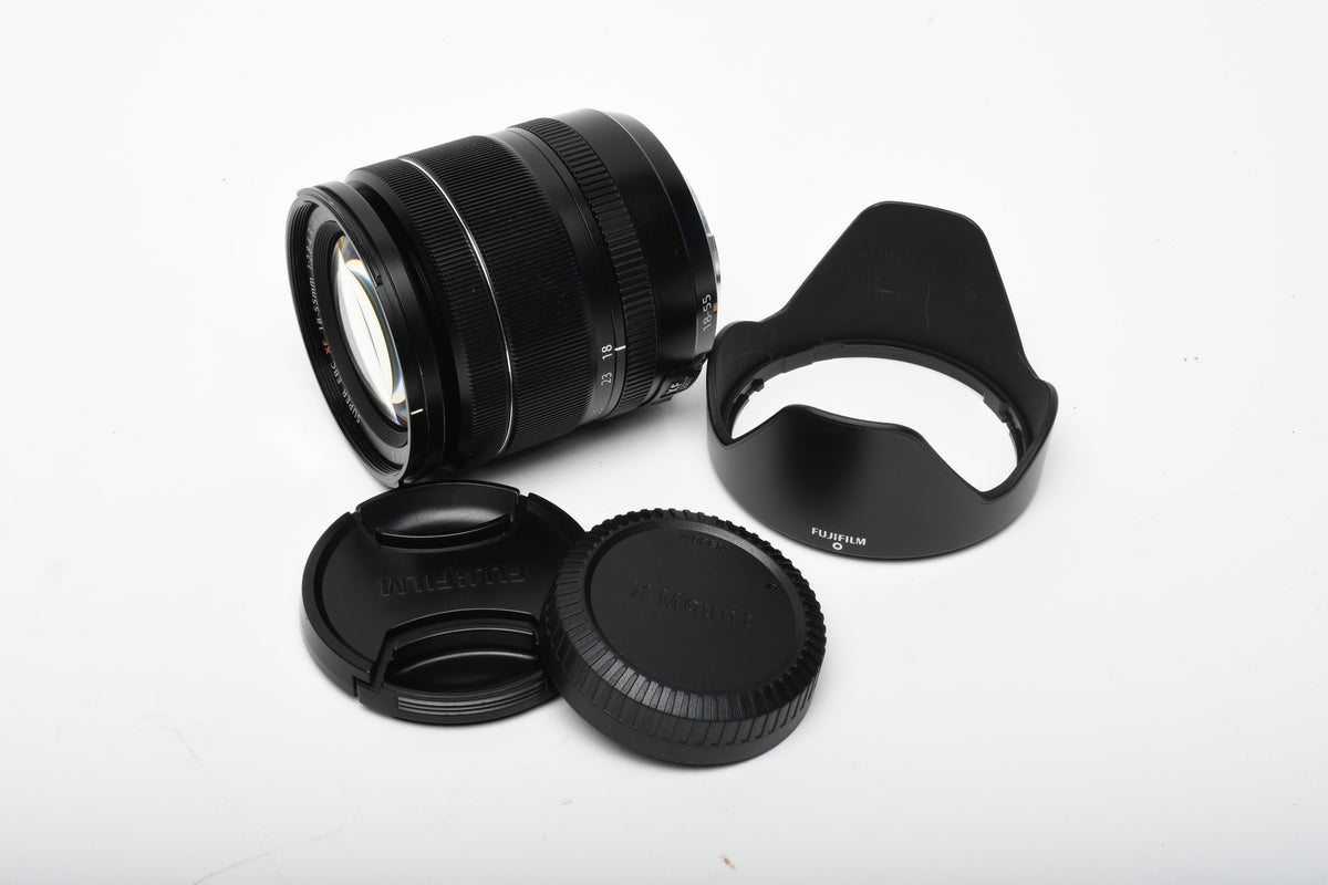 Fuji Fujinon Super EBC 18-55mm f2.8-4 R LM OIS zoom lens, caps & hood, clean