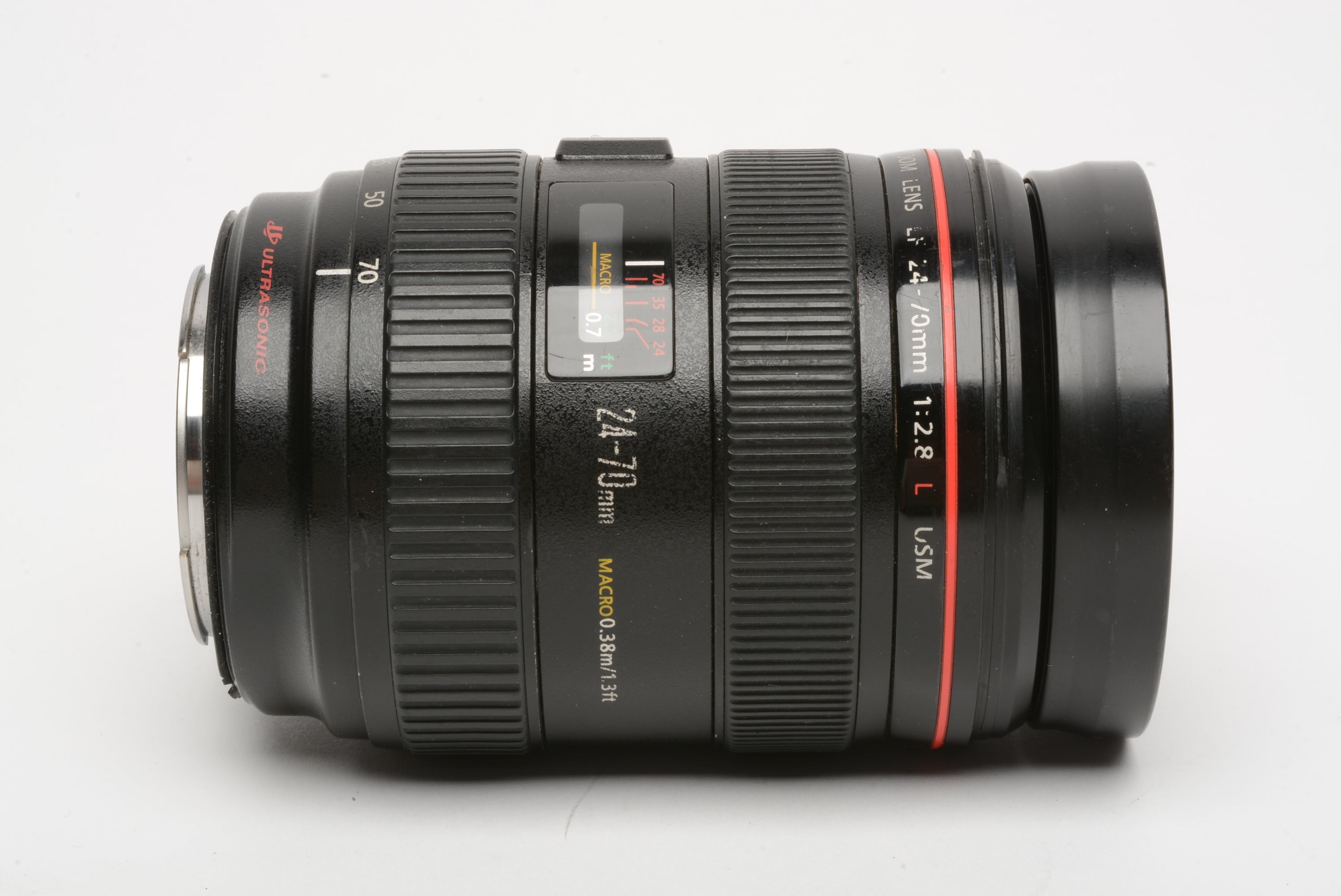 Canon EF 24-70mm f2.8L USM zoom lens, hood, caps, very sharp, Read