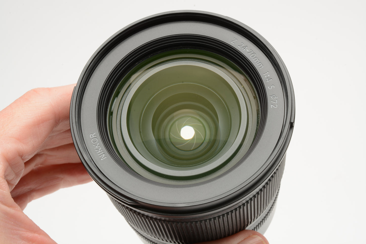 Nikon Nikkor Z 24-70mm f4 S zoom lens +Caps+UV, Nice and clean