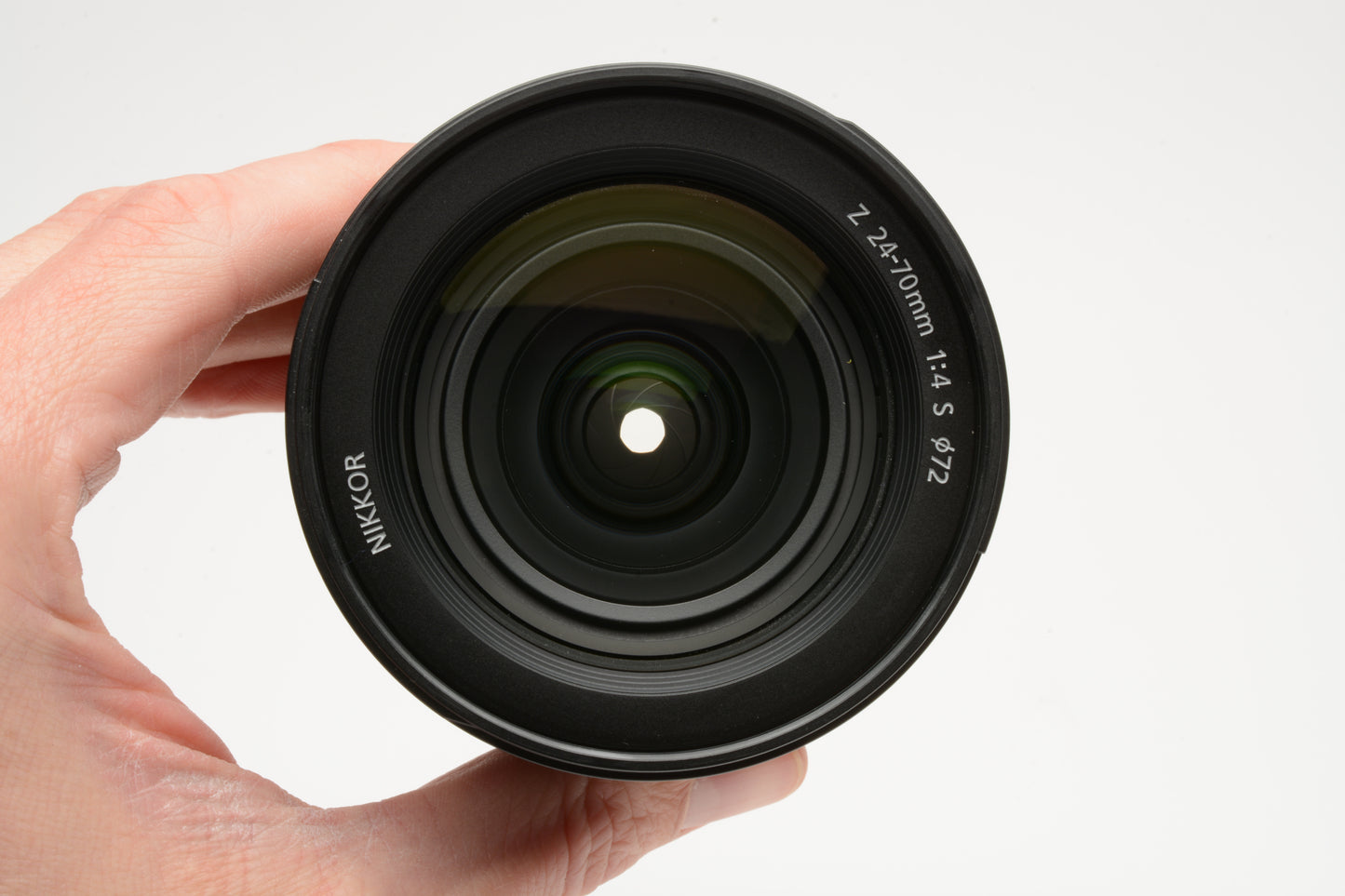 Nikon Nikkor Z 24-70mm f4 S zoom lens +Caps+UV, Nice and clean