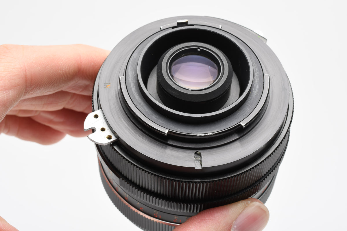 Vivitar 28mm f2.8 wide angle lens for Nikon F Mount, caps, pouch, clean