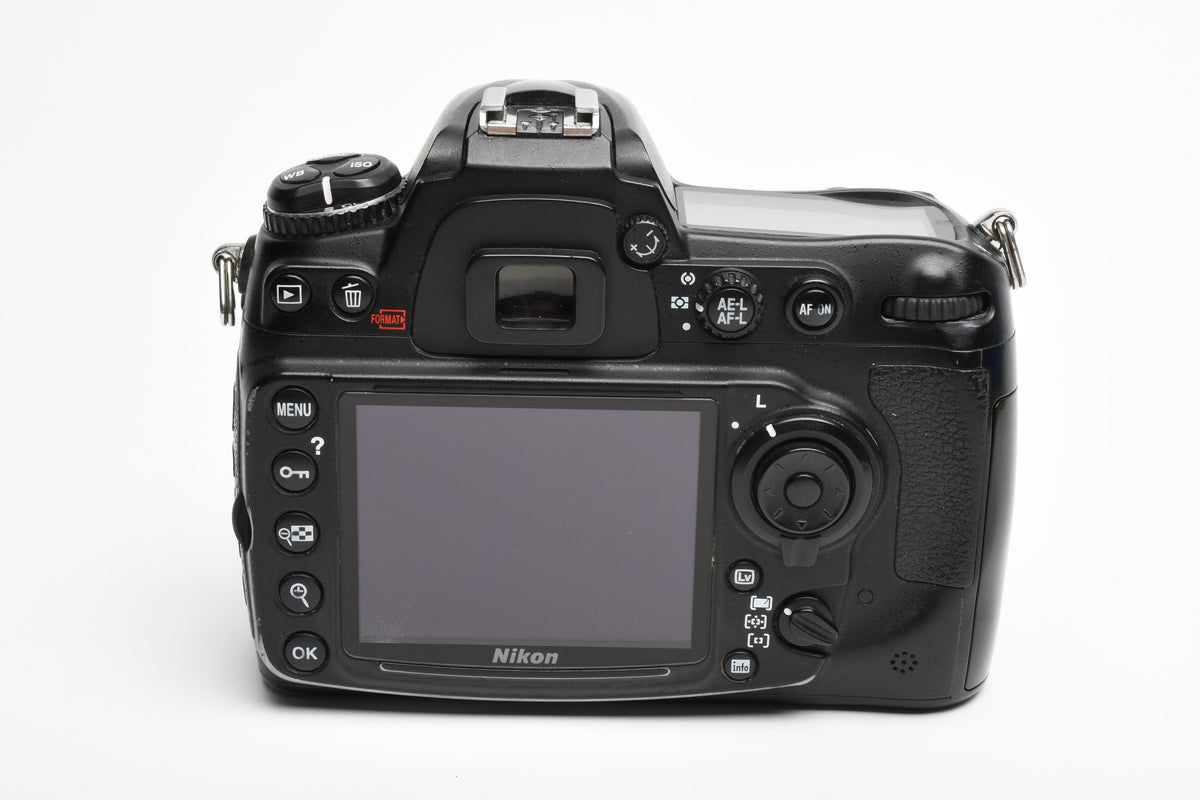 Nikon D300S DSLR Body, 2X batts, charger, 235K Acts, Great, Tested