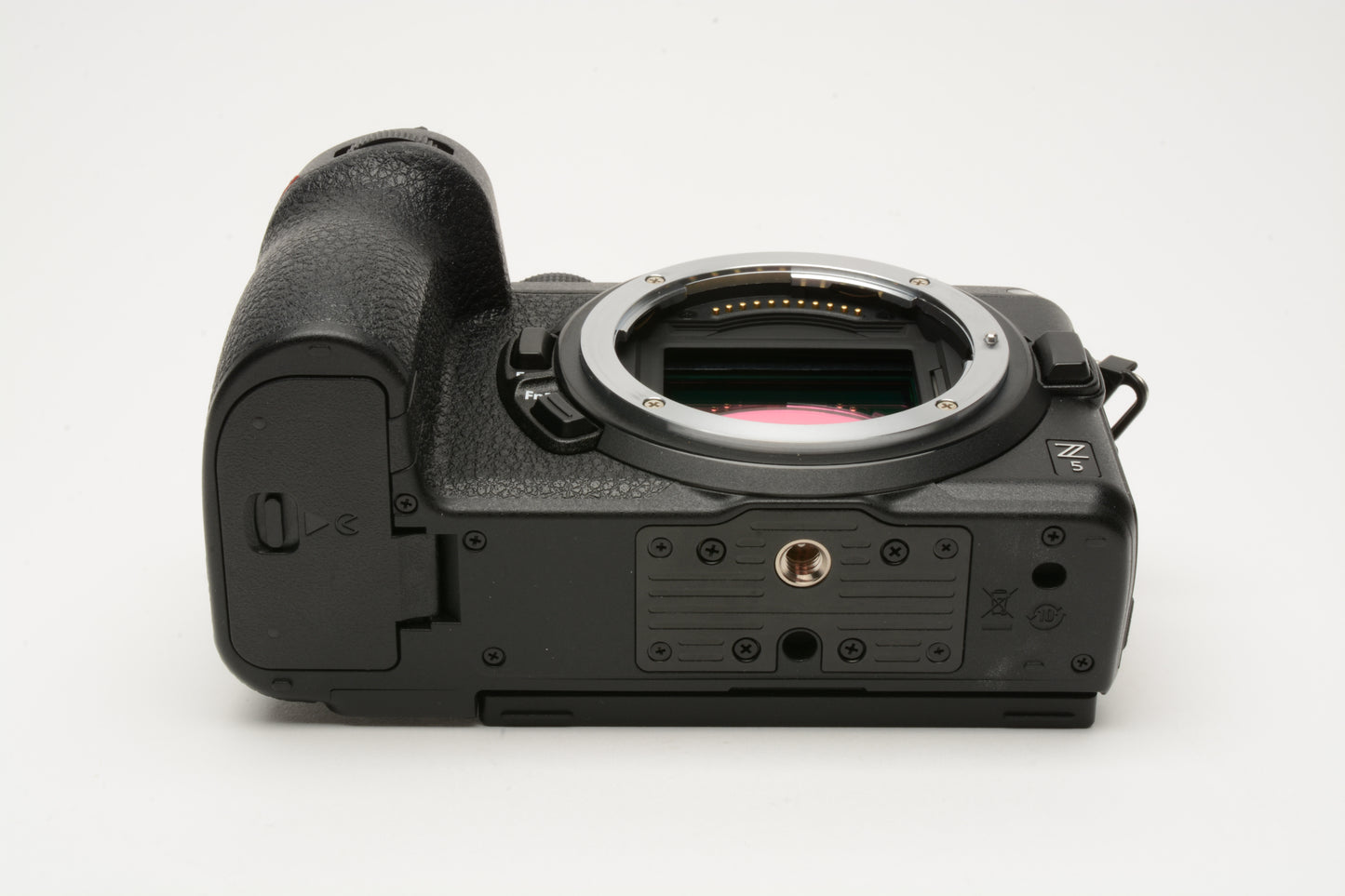 Nikon Z5 body, Boxed, USA version, 2Batts +64GB SD card, Only 2184 Acts!