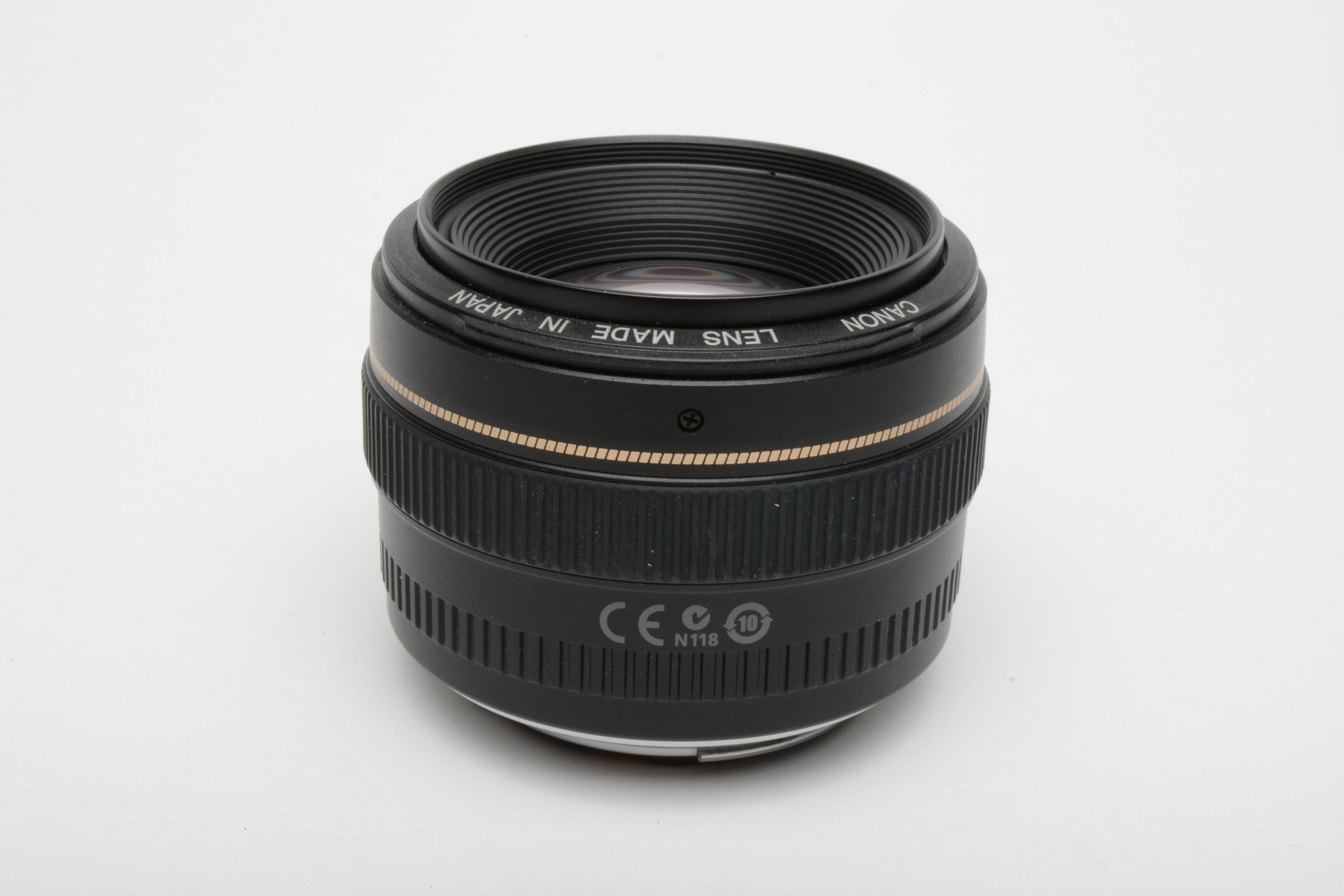 Canon EF 50mm f1.4 USM lens, caps, hood, +UV, nice & clean, very