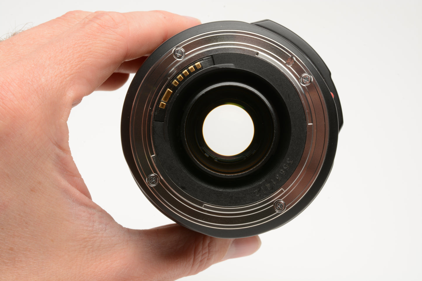 Canon EF 28-135mm f3.5-5.6 IS USM zoom lens, caps + UV filter, Versatile