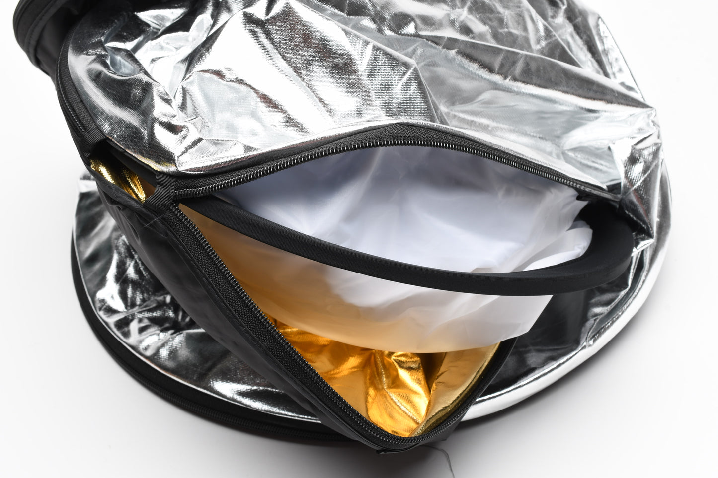 Fotodiox 41" 5 in 1 Reflector in pouch, Very clean, round