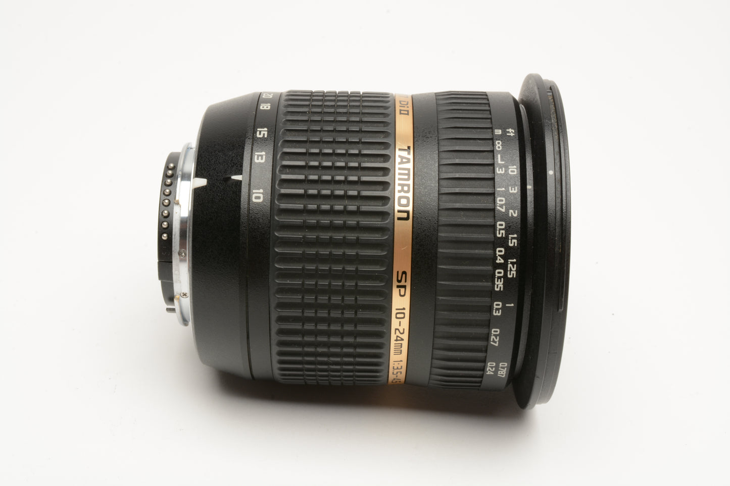 Tamron SP 10-24mm f3.5-4.5 Di II wide zoom for Nikon AF, caps