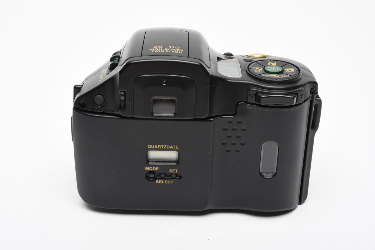 Olympus IS-10 Super DLX Date 35mm Point&Shoot w/28-110 4x zoom, case, remote, Great