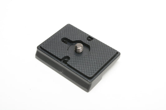 Manfrotto? 200LT-PL Quick Release Plate, Very clean