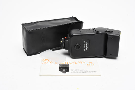 Minolta Auto 128 electronic flash, nice & clean, tested, w/Case+Manual+Diffuser