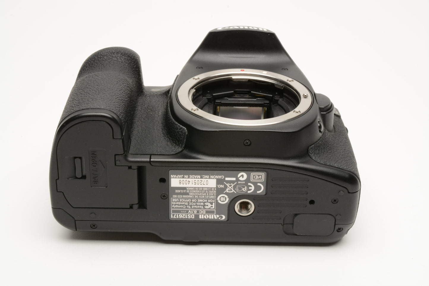 Canon EOS 40D DSLR Body, 2X batts, charger, strap, Only 8267 Acts, Clean