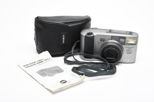 Minolta Freedom Zoom 140EX QD 35mm Point&Shoot camera, case, manual, Great!