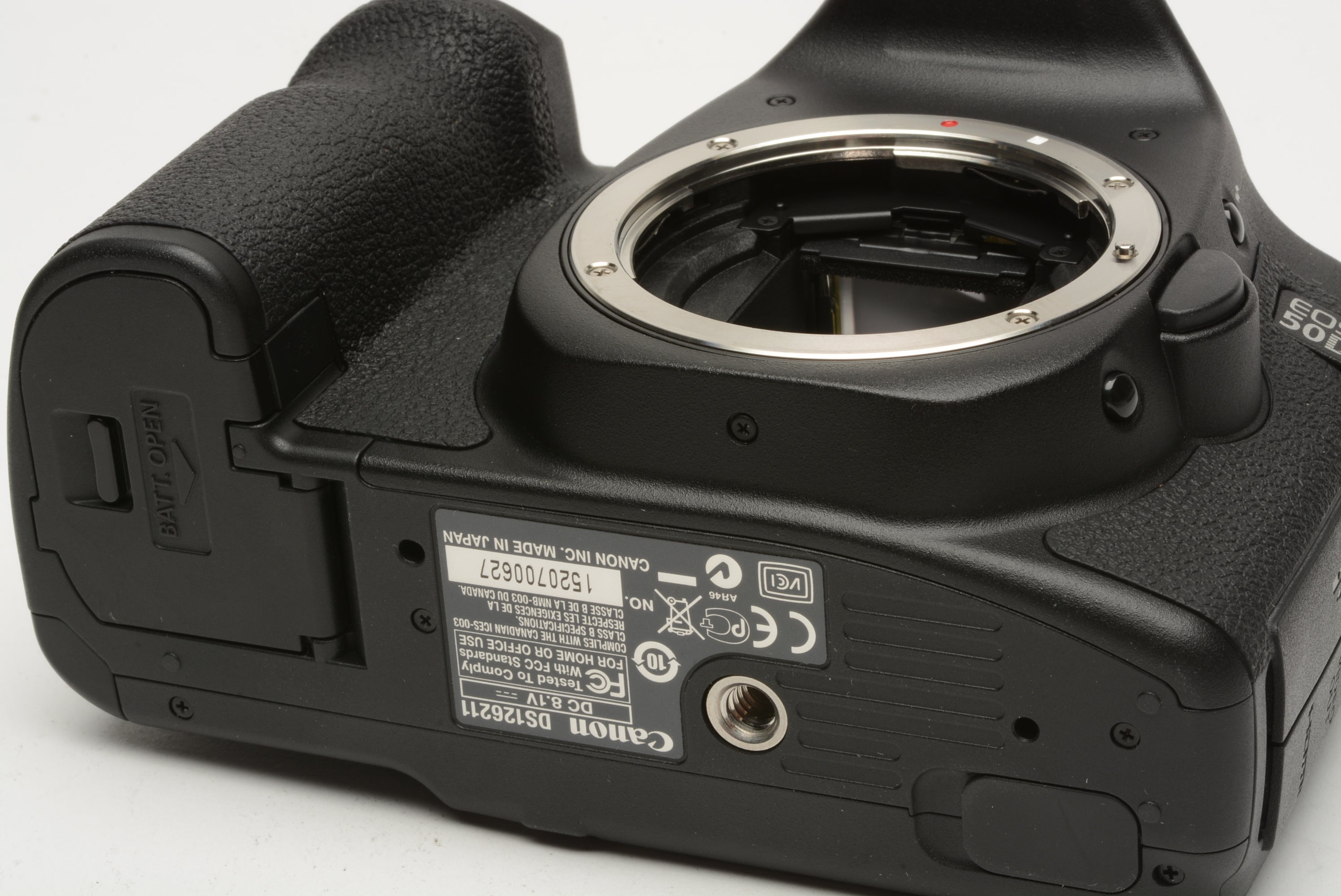 Canon EOS 50D DSLR Body w/2X Batteries, charger, strap, body cap+