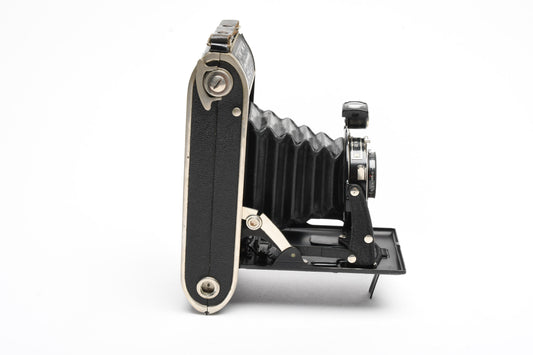 Voigtländer Bessa Folding camera w/Voigtar 10.5cm f7.7 lens, Works, Nice Vintage