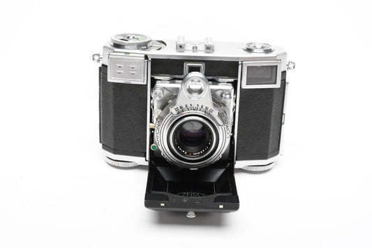Zeiss Ikon Contessa Rangefinder w/45mm f2.8 lens, vintage camera, Works, nice collector