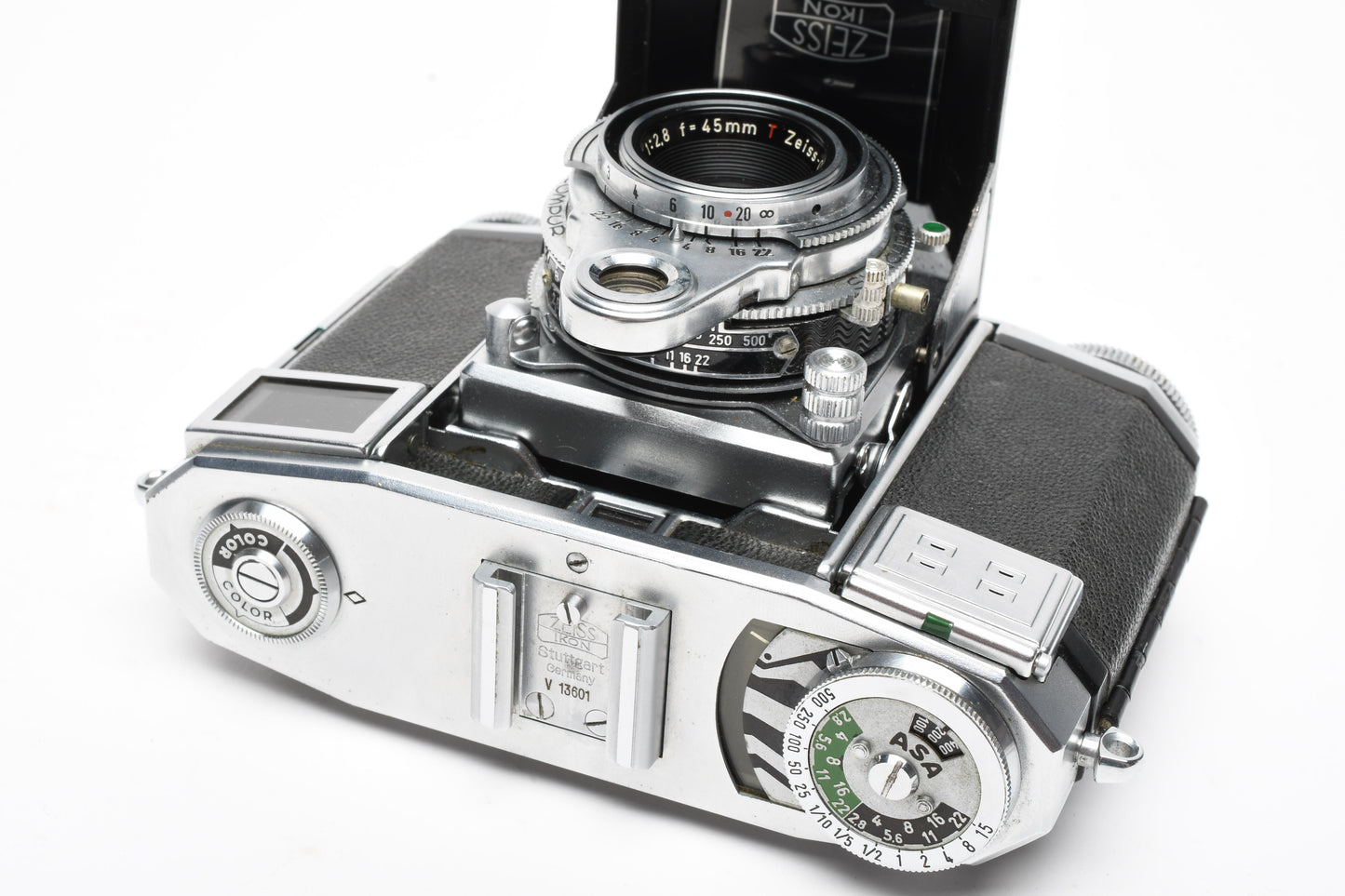 Zeiss Ikon Contessa Rangefinder w/45mm f2.8 lens, vintage camera, Works, nice collector