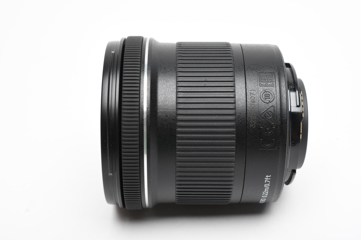 Canon EFS 10-18mm f4.5-5.6 IS STM Zoom Lens, w/Caps and Hood, Nice!