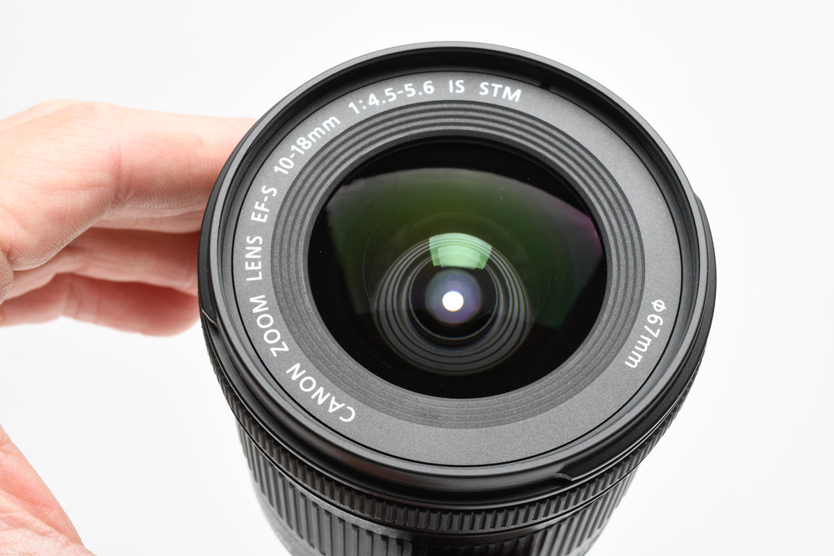 Canon EFS 10-18mm f4.5-5.6 IS STM Zoom Lens, w/Caps and Hood, Nice!