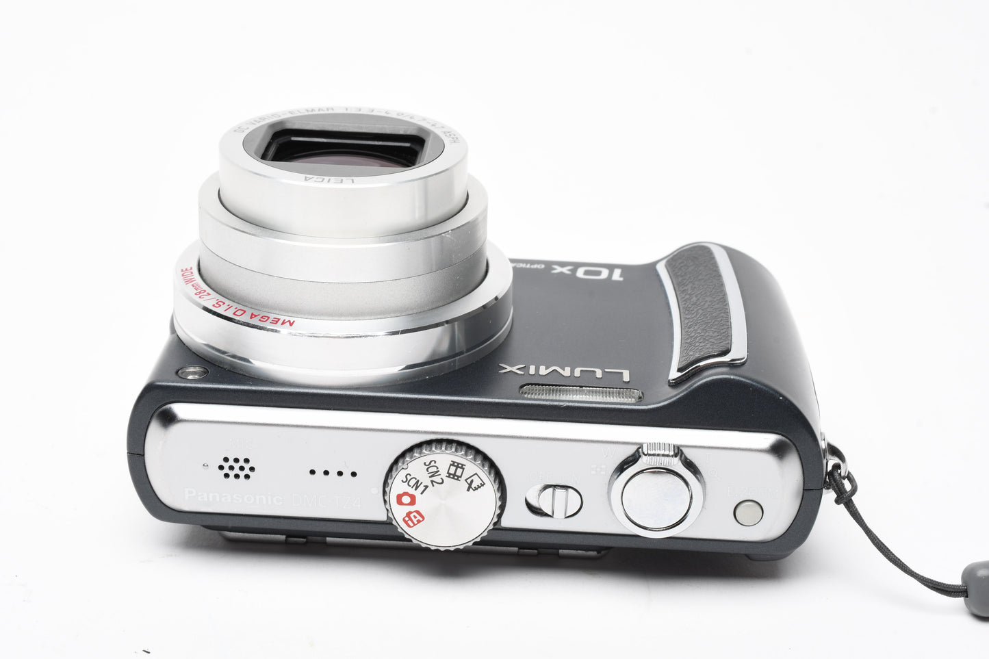 Panasonic Lumix DMC-TZ4 8.1MP Digital Point&Shoot bundle, 2batts, SD card