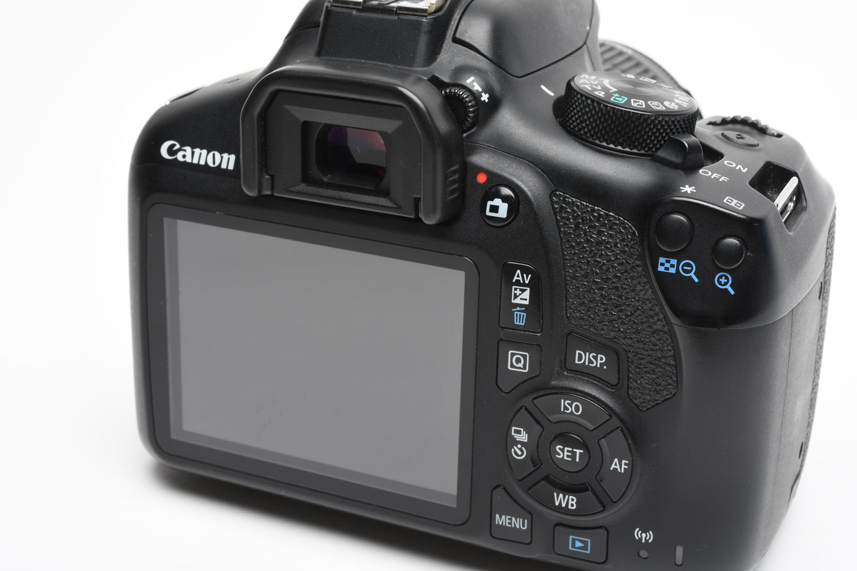 Canon EOS Rebel T6 DSLR w/18-55mm f3.5-5.6 IS, w/Batt, Charger, Strap 17,965 Acts, Nice!