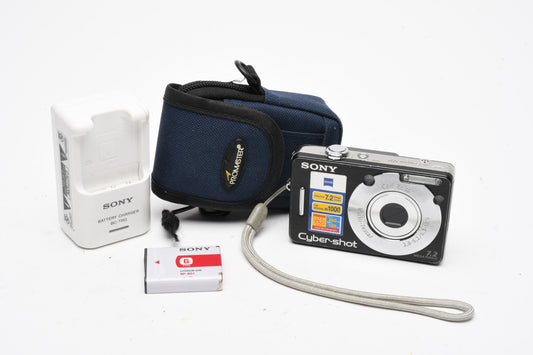 Sony DSC-W70 7.2MP Digital Point&Shoot camera, case+batt+charger, Tested