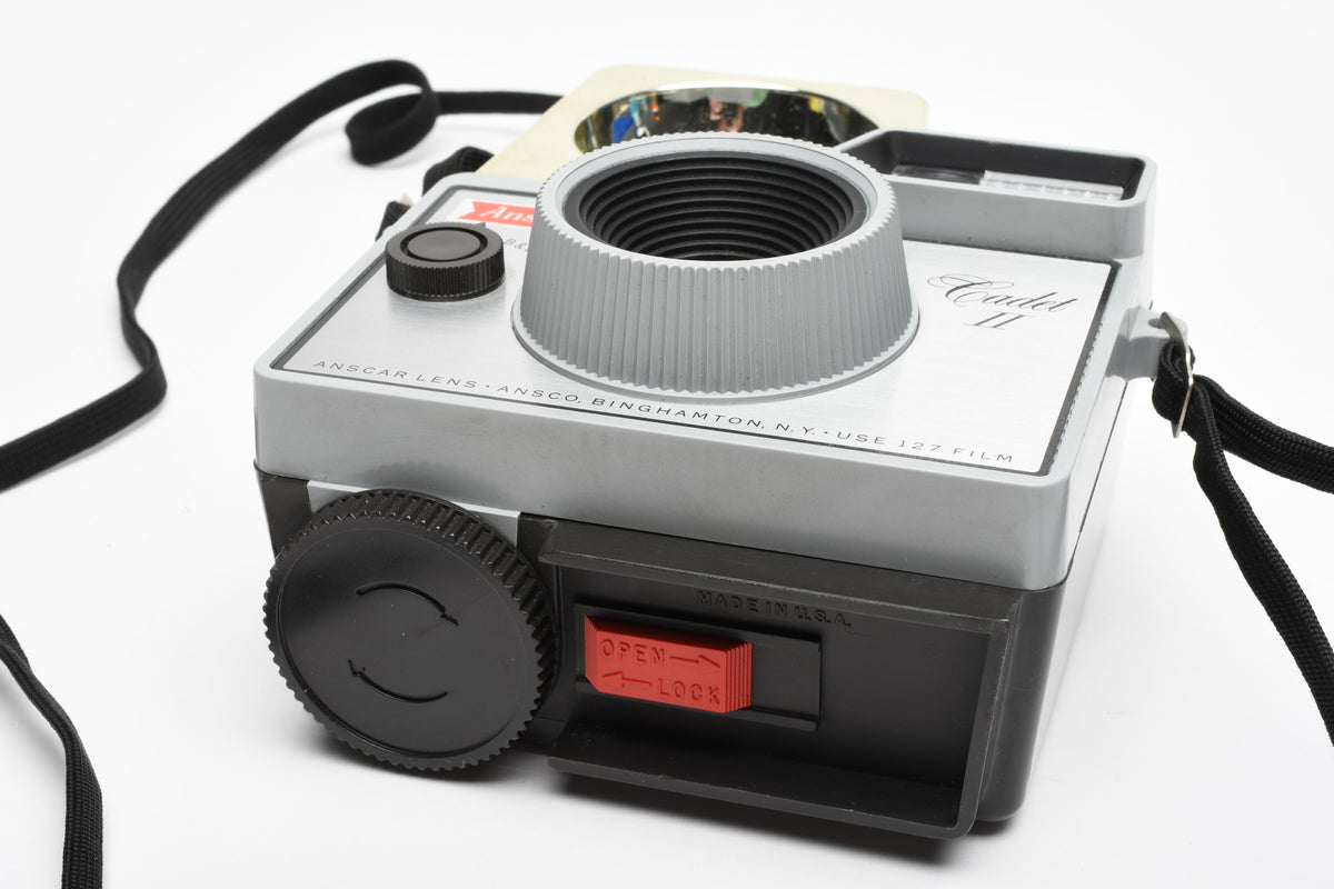 Ansco Cadet II 127 film Camera w/ flash unit, Case, Vintage!