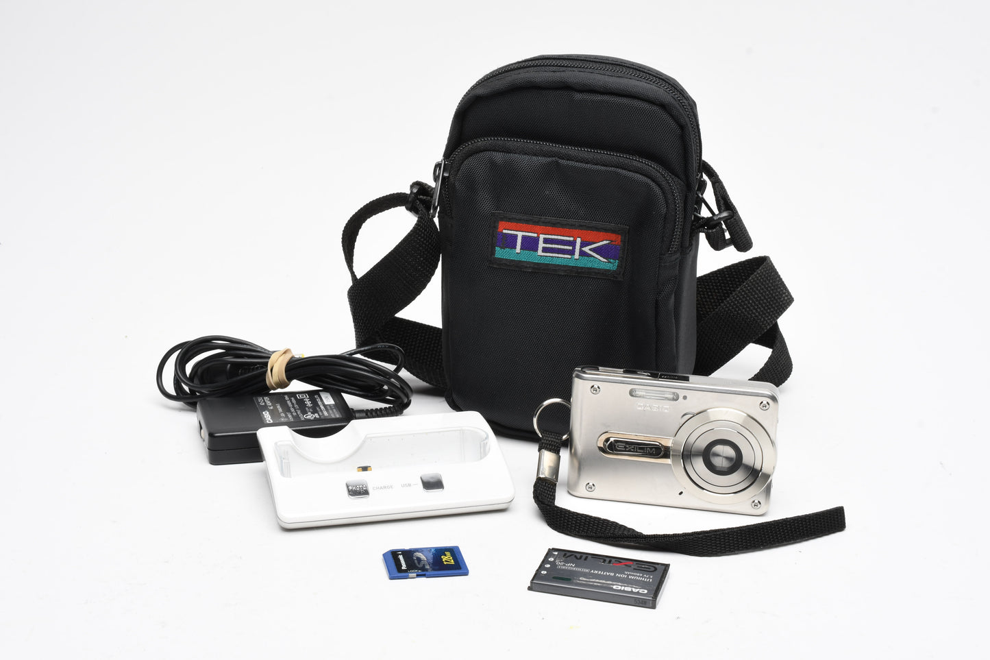 Casio Exilim EX-S100 3.2MP Digital Point&Shoot, Cradle, case, Tested