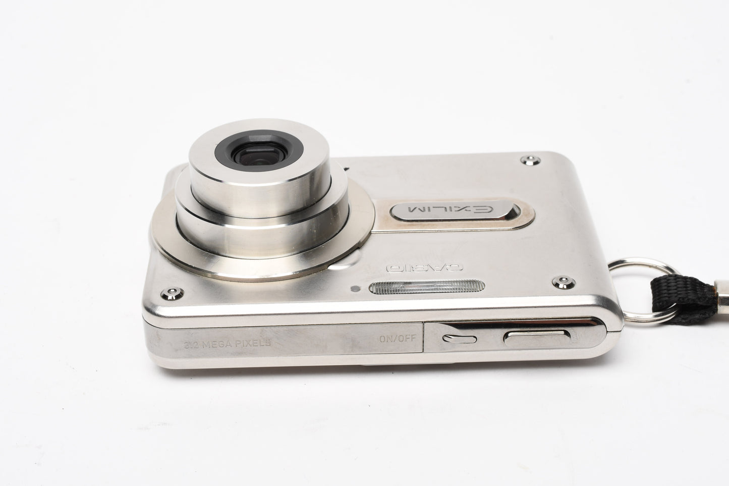 Casio Exilim EX-S100 3.2MP Digital Point&Shoot, Cradle, case, Tested