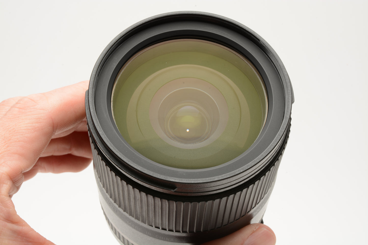 Tamron AF 16-300mm PZD Di II f3.5-6.3, Sony A mount w/Lens hood, UV, caps