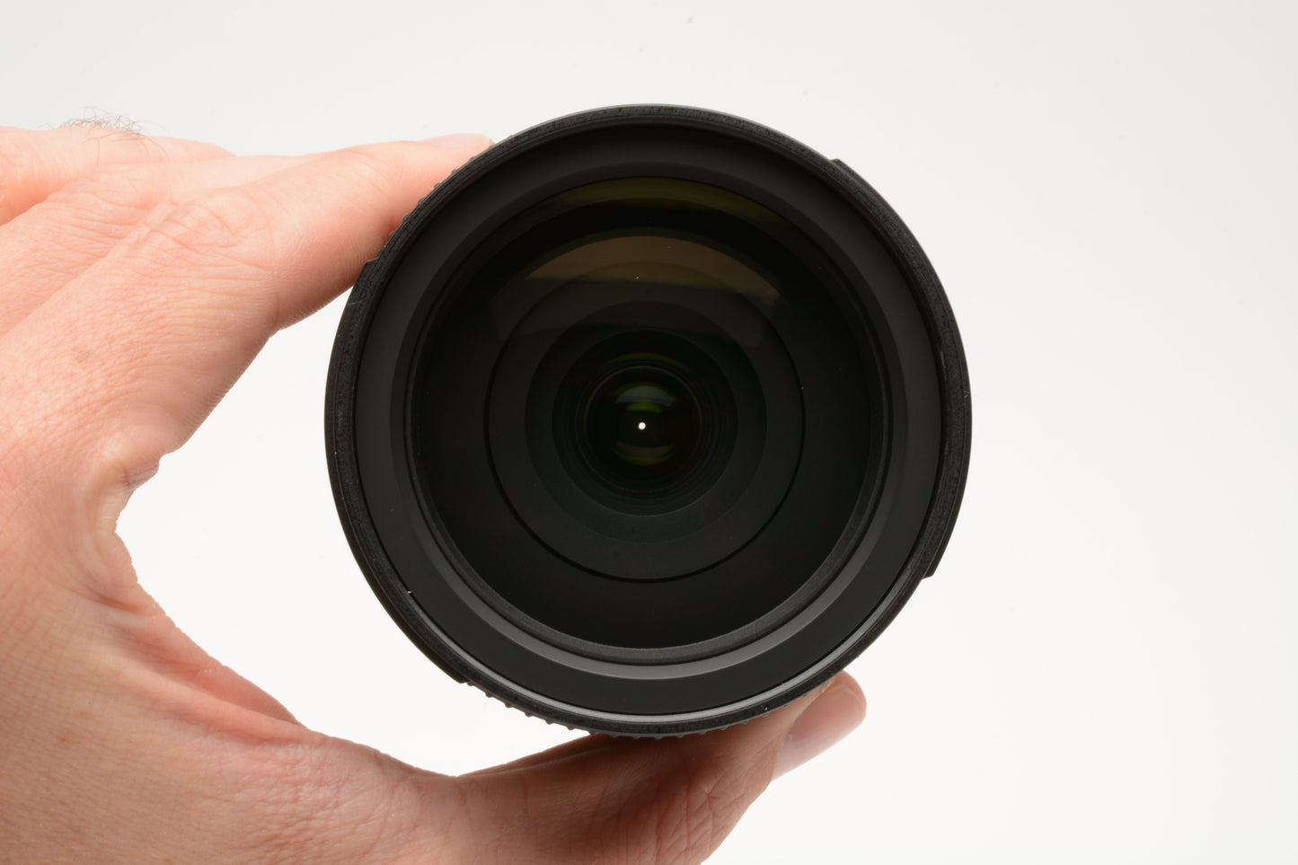 Tamron AF 16-300mm PZD Di II f3.5-6.3, Sony A mount w/Lens hood, UV, caps