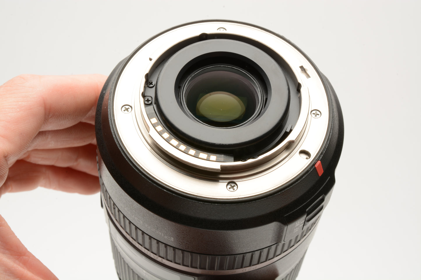 Tamron AF 16-300mm PZD Di II f3.5-6.3, Sony A mount w/Lens hood, UV, caps