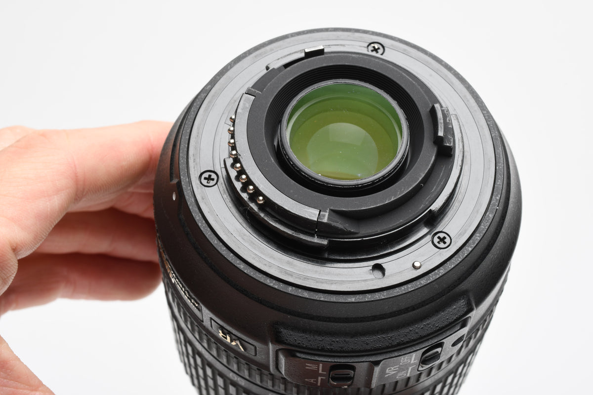 Nikon AF-S Nikkor 18-105mm F3.5-5.6G ED VR Zoom Lens, Hood +UV, Great!