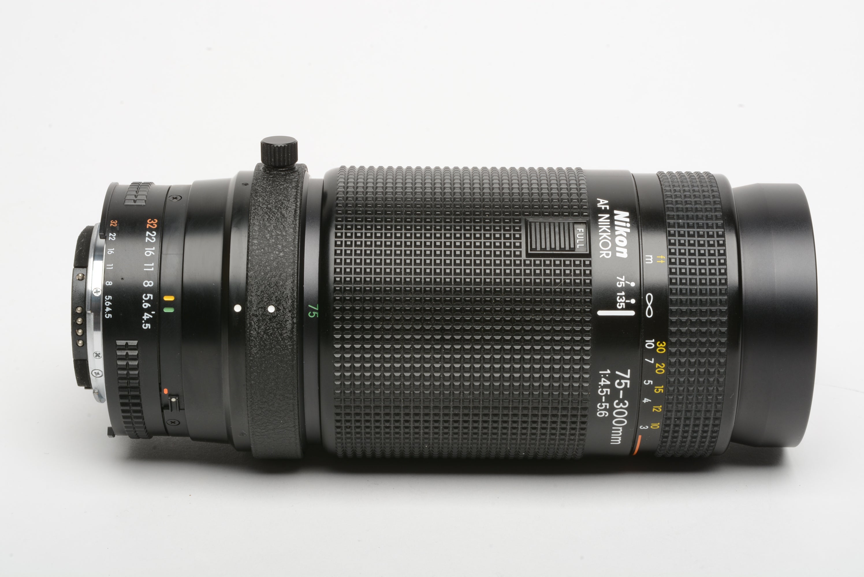 Nikon AF 75-300mm f4.5-5.6 zoom lens