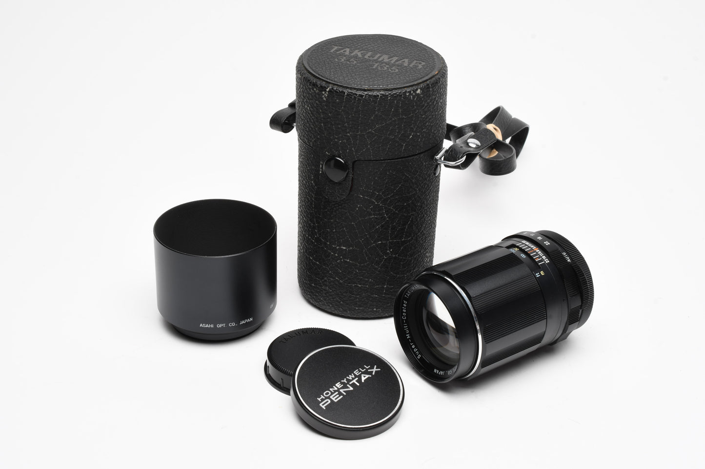 Pentax Super MC Takumar 200mm f4 M42 Mount lens, case, hood, caps, Mint