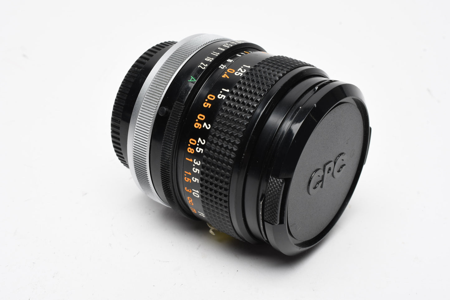 Canon MF 28mm f2.8 S.C. Prime wide lens w/Breech mount, caps, good