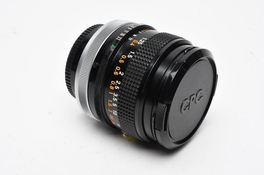 Canon MF 28mm f2.8 S.C. Prime wide lens w/Breech mount, caps, good