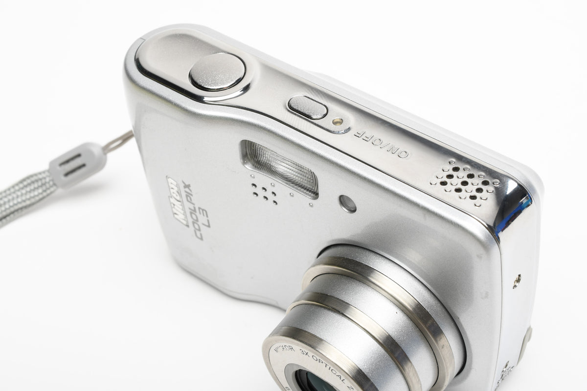Nikon Coolpix L3 5.1MP Digital Point & Shoot Camera, tested, nice!