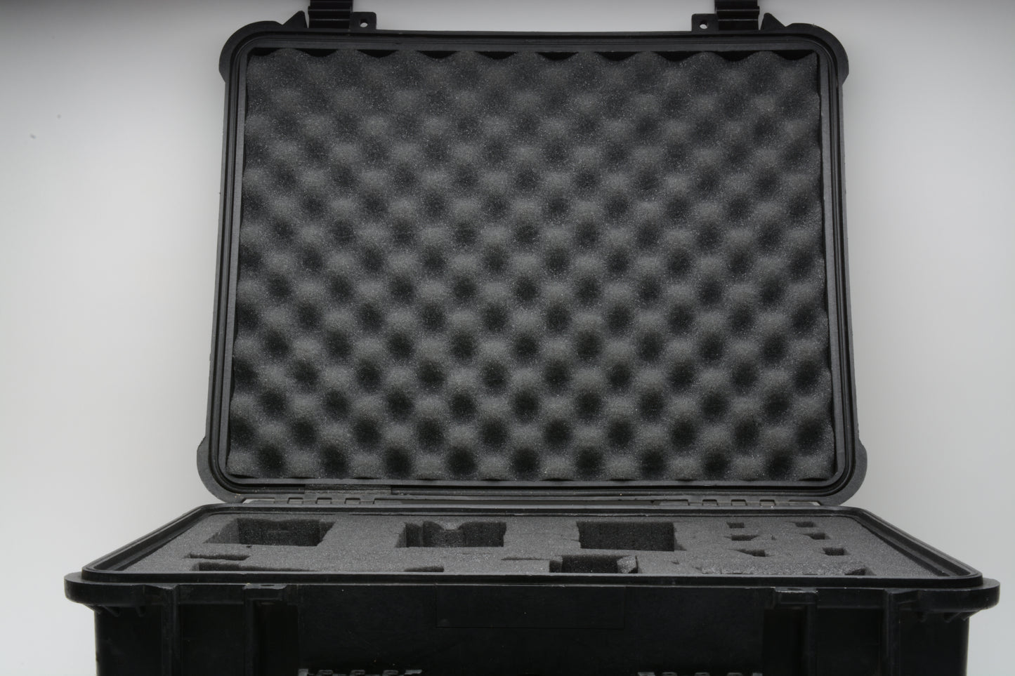 Pelican Large Hard Case With Cut Foam Insert ~19" x 15" x 6.5" Waterproof