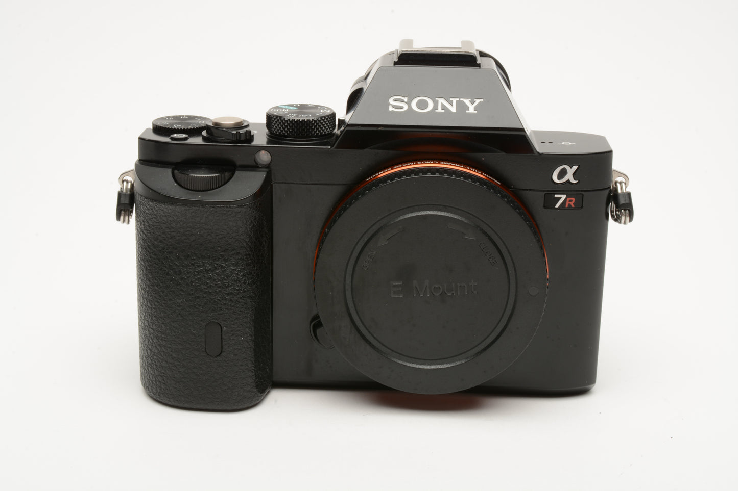 Sony A7R Mirrorless Body, 2batts, charger, Only 1765 Acts, Great!