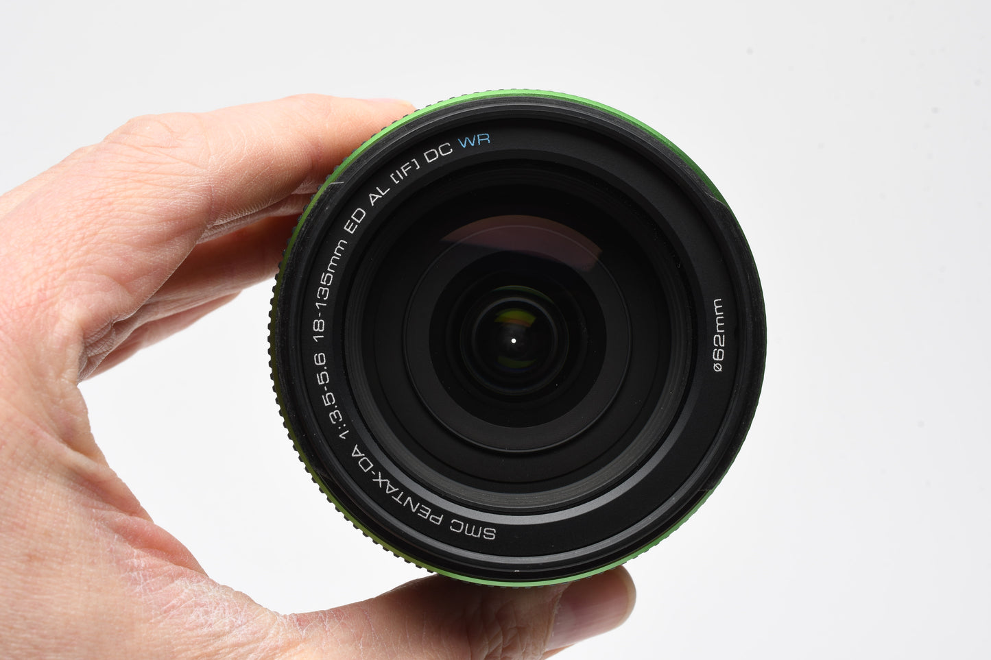 Pentax-DA 18-135mm F3.5-5.6 ED AL IF DC WR w/Hood+UV, Great
