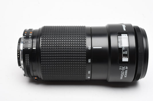 Nikon AF Nikkor 70-210mm f4 telephoto zoom lens, UV, pouch, sharp