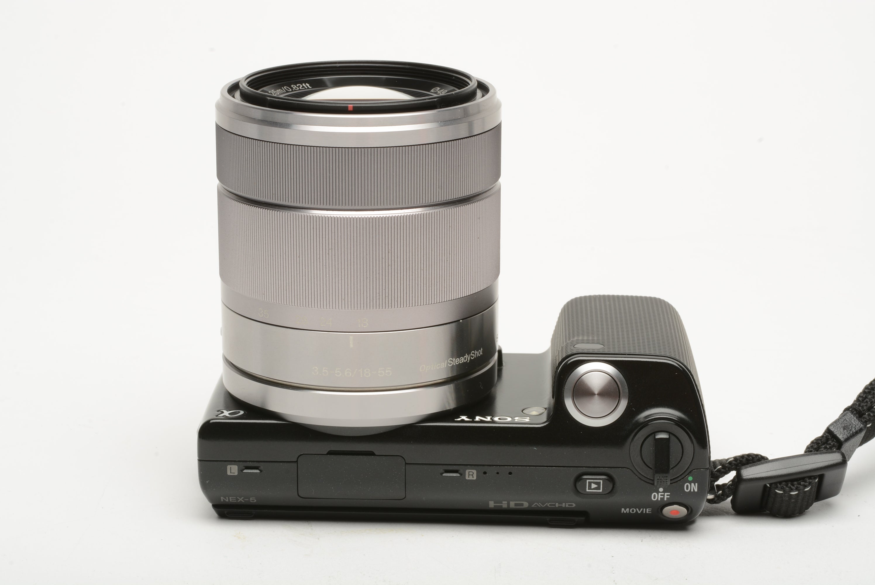 Sony NEX 5 black body w/18-55mm f3.5-5.6 zoom silver lens, batt+