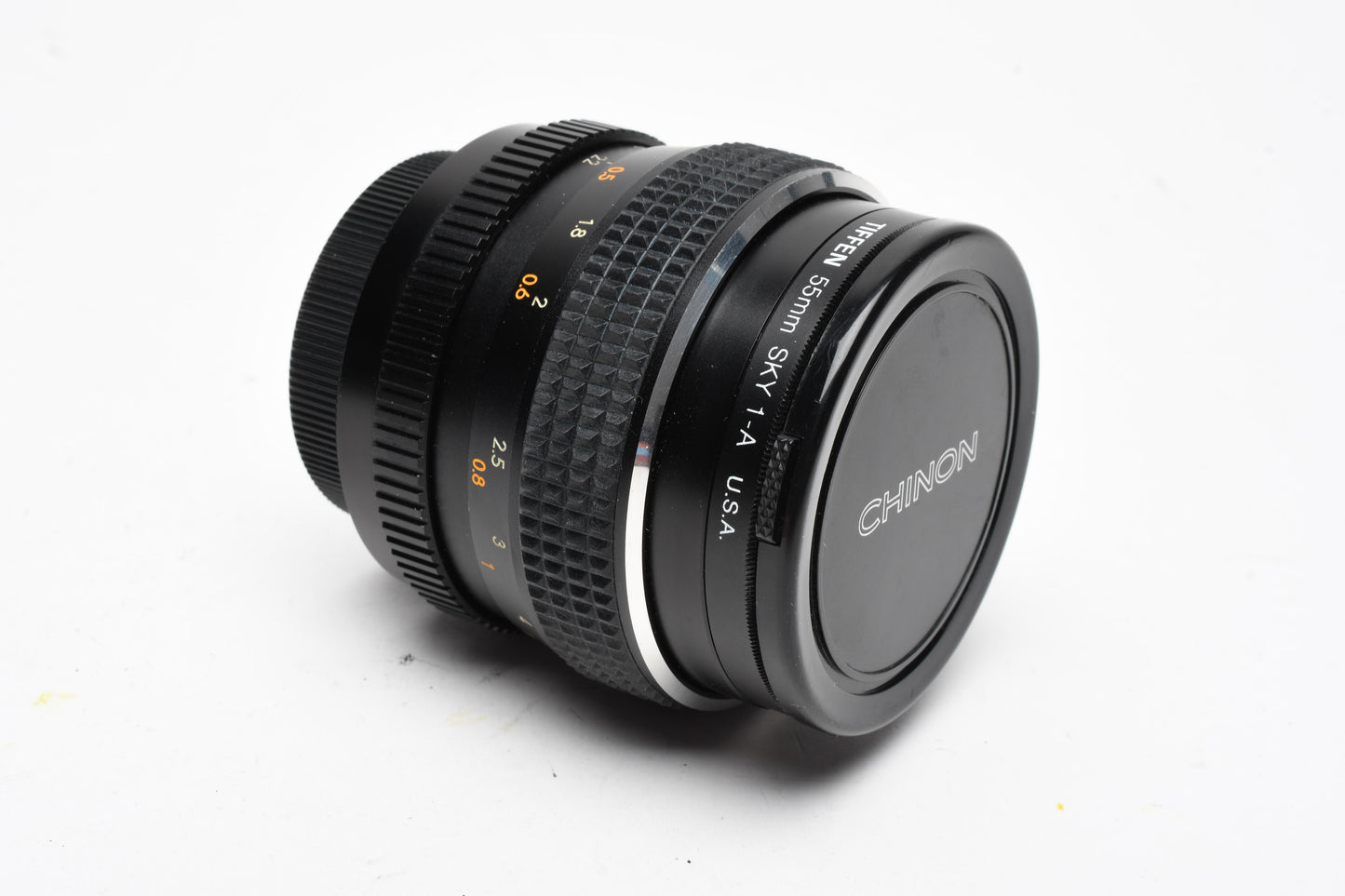 Chinon 28mm f2.8 M42 Mount prime lens, Great! w/Case, caps, 1A filter