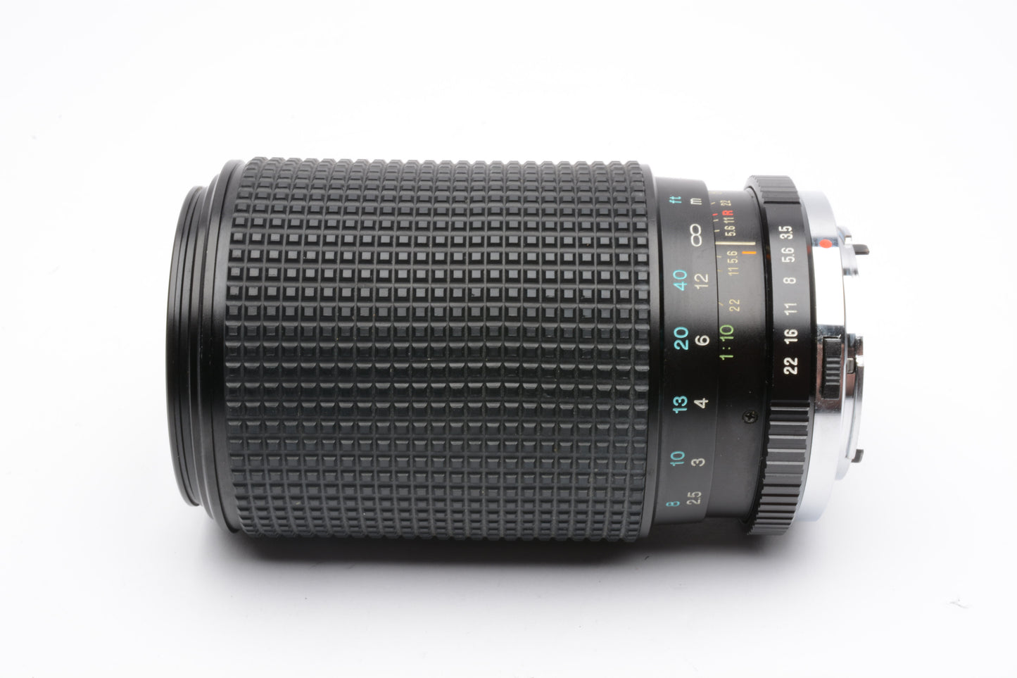 Tokina RMC 80-200mm f3.5-4.5 telephoto zoom lens Olympus OM Mount