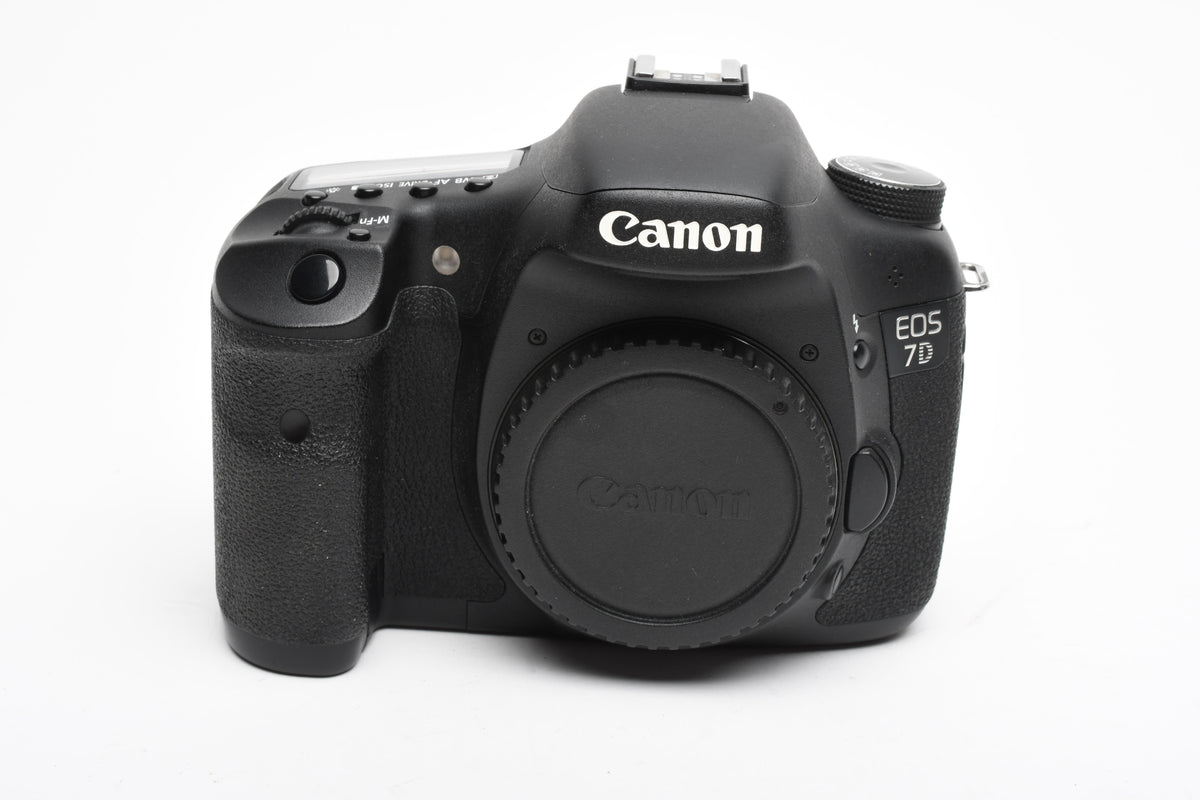 Canon EOS 7D 18MP DSLR body, batt, charger, 87K Acts, Fully tested, Complete bundle