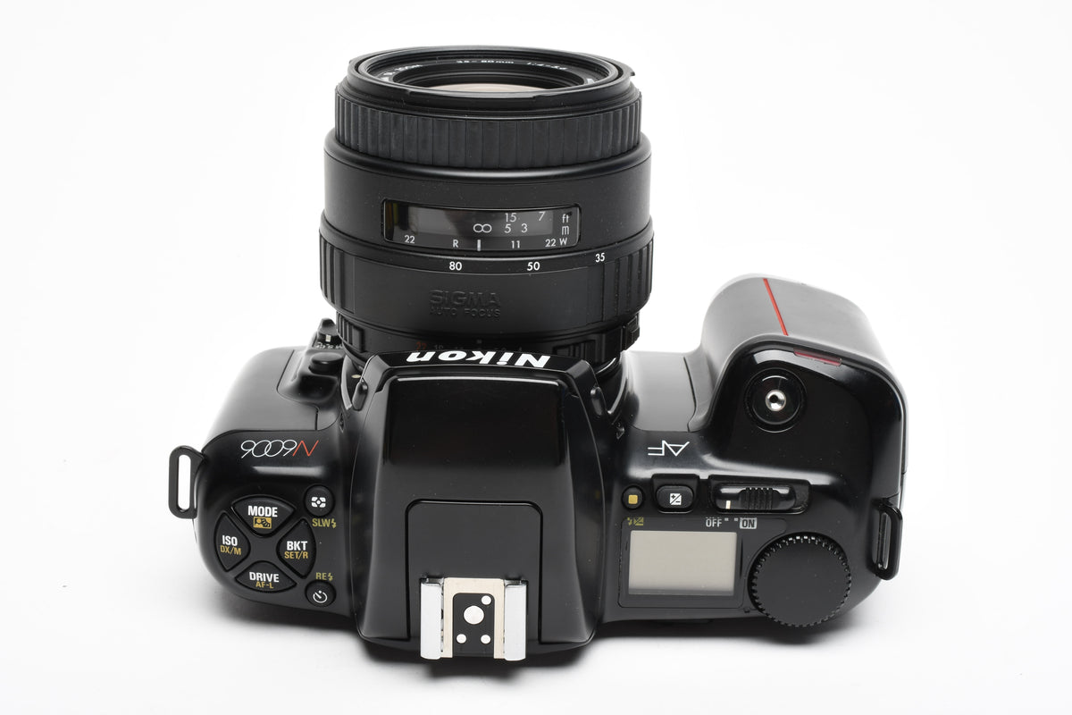 Nikon N6006 35mm SLR w/AF 35-80mm f4-5.6 zoom lens, strap, manual, Great!