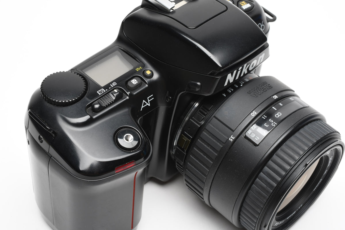 Nikon N6006 35mm SLR w/AF 35-80mm f4-5.6 zoom lens, strap, manual, Great!